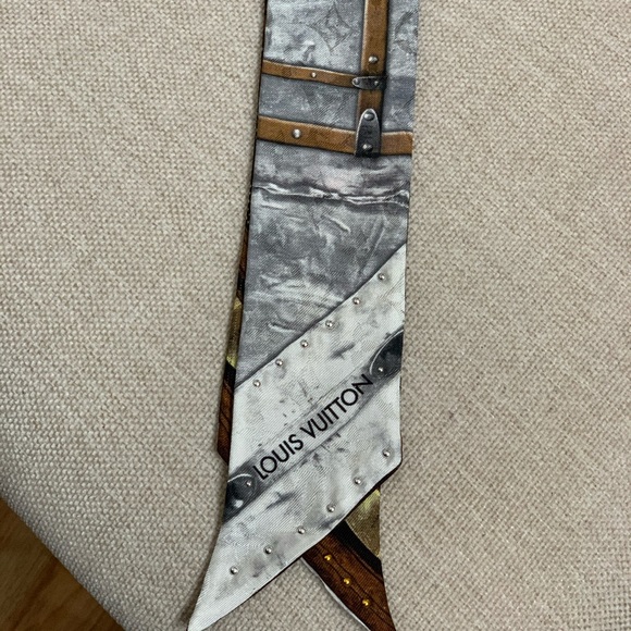 Louis Vuitton Time Trunk Bandeau - Picture 11 of 16